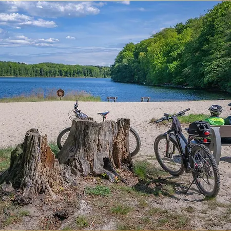 度假居 Waldsiedlung Moewenkoje *